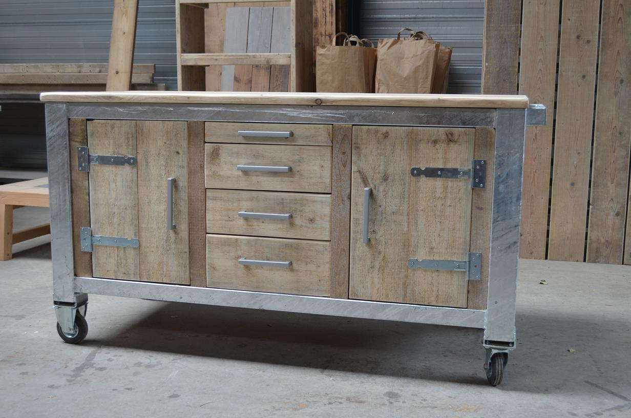 Buitenkeuken met verzinkt stalen frame – Wooddesign4u is Houten Keuken Werktafel : Buitenkeuken met verzinkt stalen frame – Wooddesign4u is