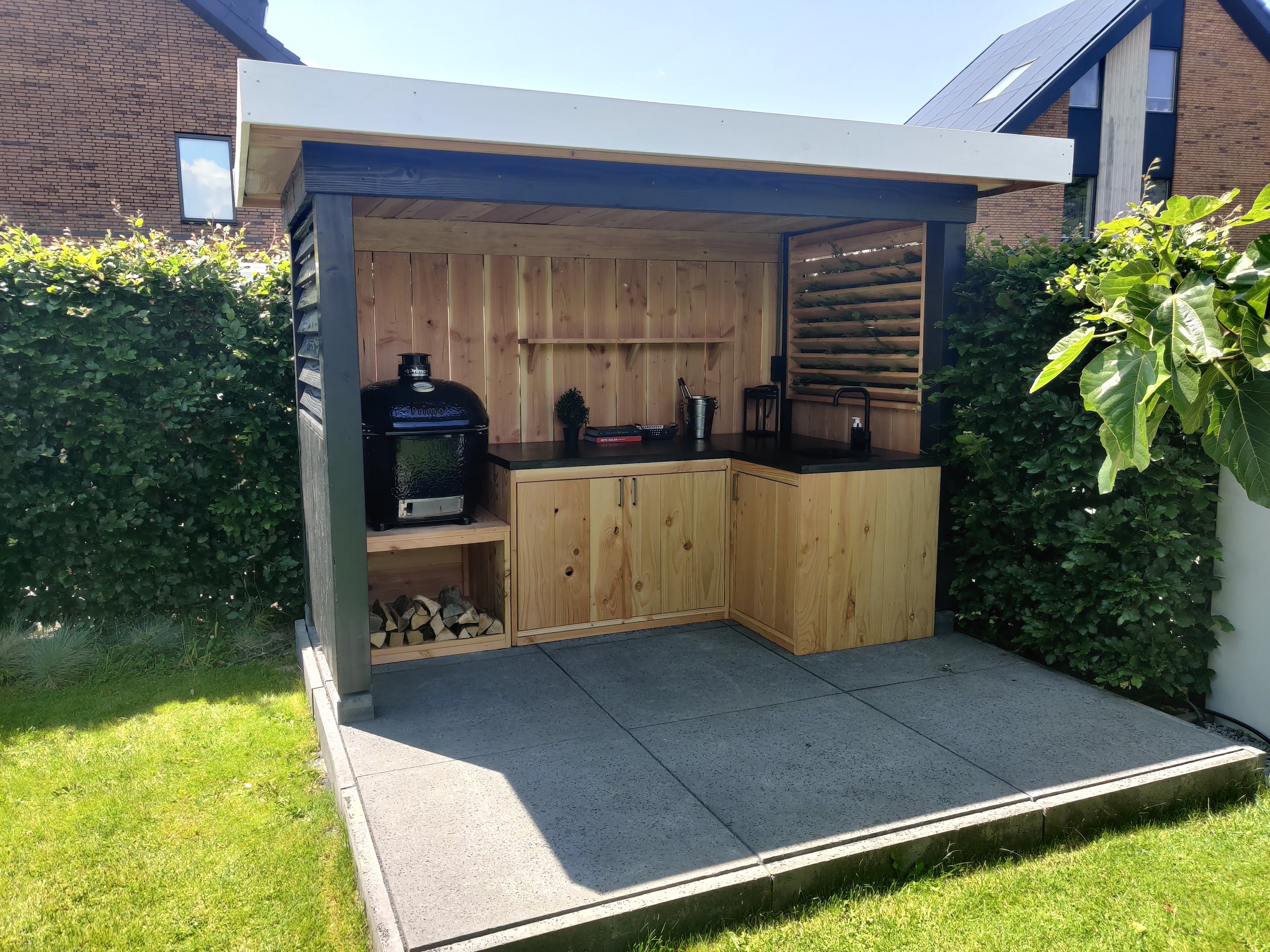 Overkapping met buitenkeuken