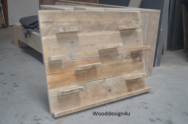 Wandbord steigerhout