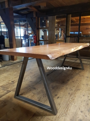 Oak tree trunk table