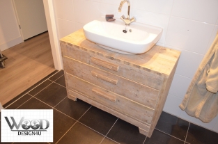 Scaffolding wood bathroom furniture