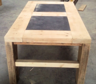Balkentafel met natuursteen
