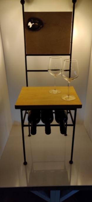 Wine stool