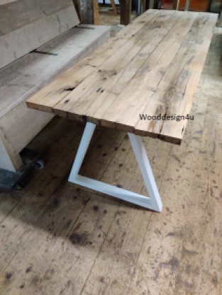 Oak table