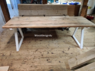 Oak table