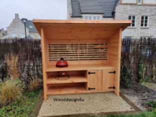 Roof with outdoor kitchen