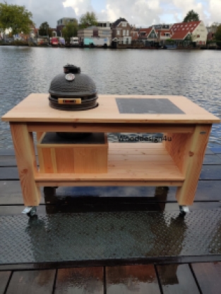 Outdoor kitchen medium for kamado