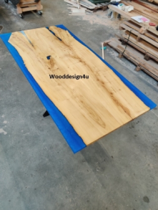 Epoxy Table azure acacia