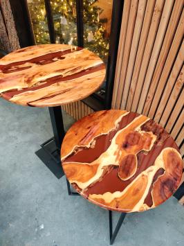 Ronde tafel taxus met epoxy